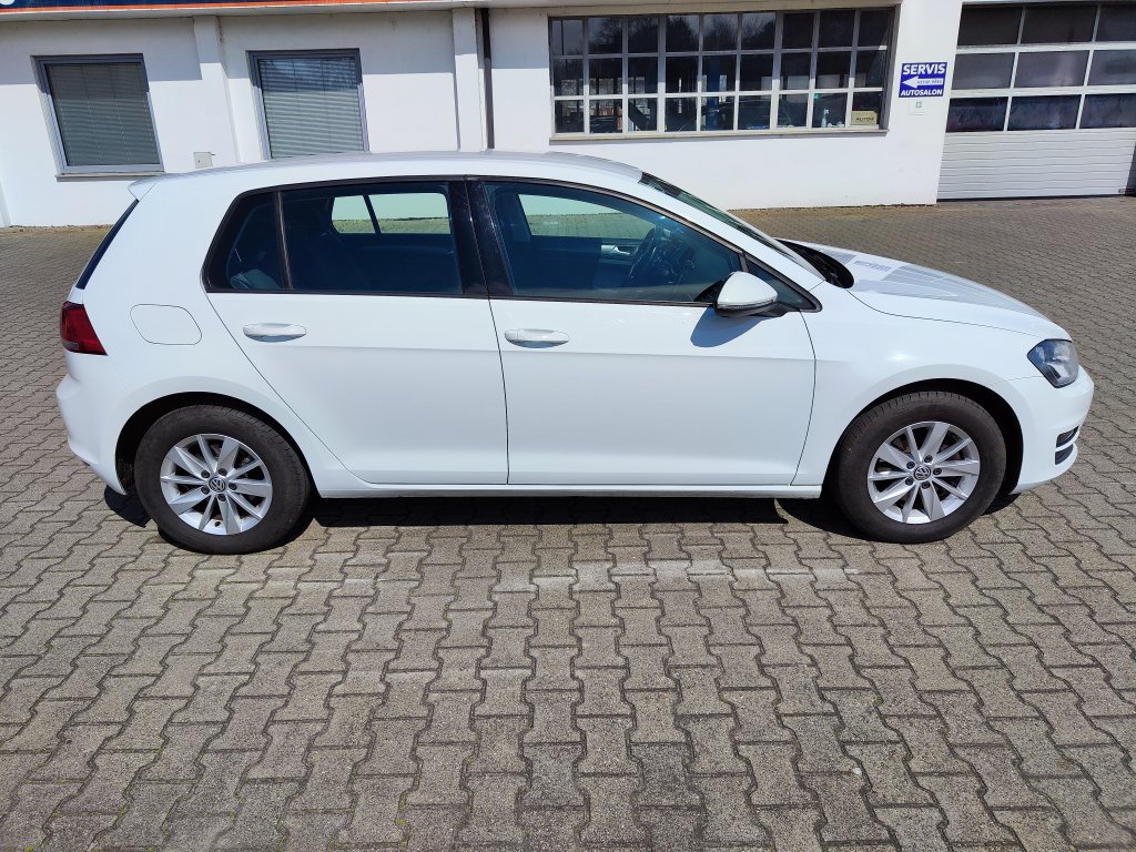 VW GOLF Comfortline 1.2 TSI 77 kW 6st.Manuál,ČR,1.Majitel,Pův.lak,2x kola