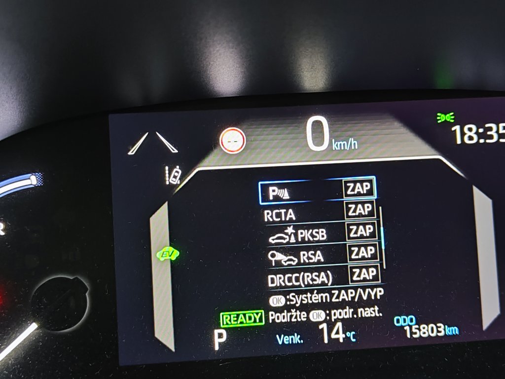 Toyota YARIS CROSS Executive Hybrid(HEV),ČR,1.MAJITEL,DPH,Pův.lak,2xPneu