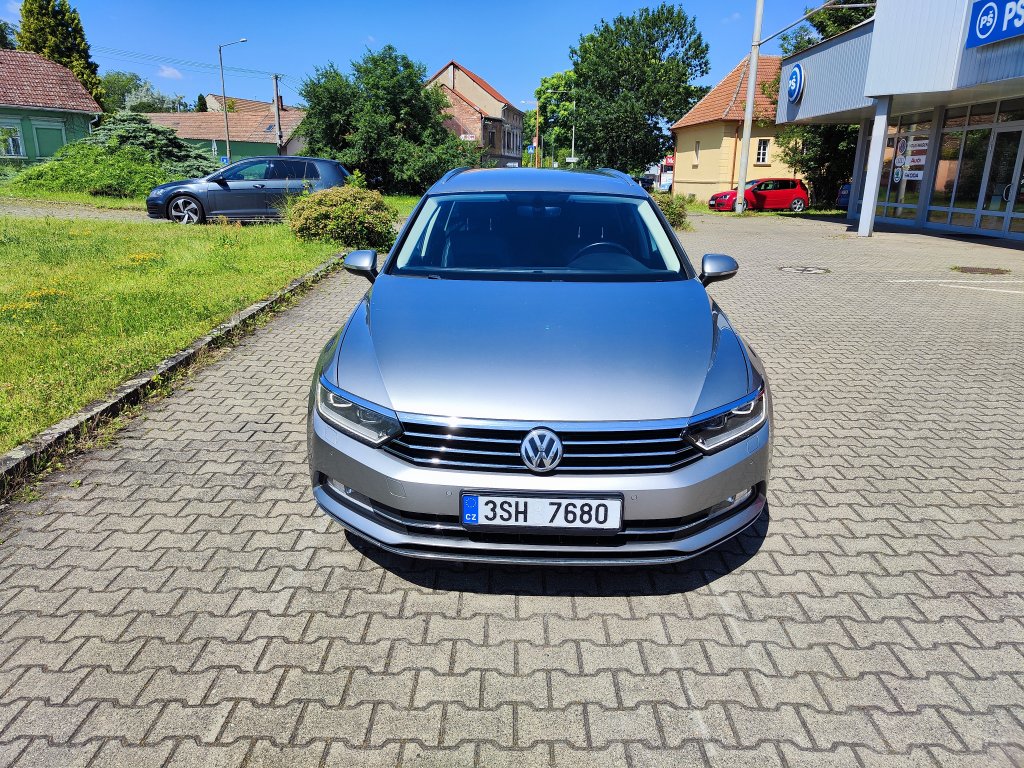 VW PASSAT VARIANT Highline 2.0 TDI 110 kW 6DSG,ČR,Full LED, 2x Kola