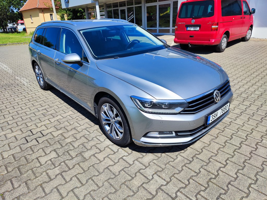 VW PASSAT VARIANT Highline 2.0 TDI 110 kW 6DSG,ČR,Full LED, 2x Kola