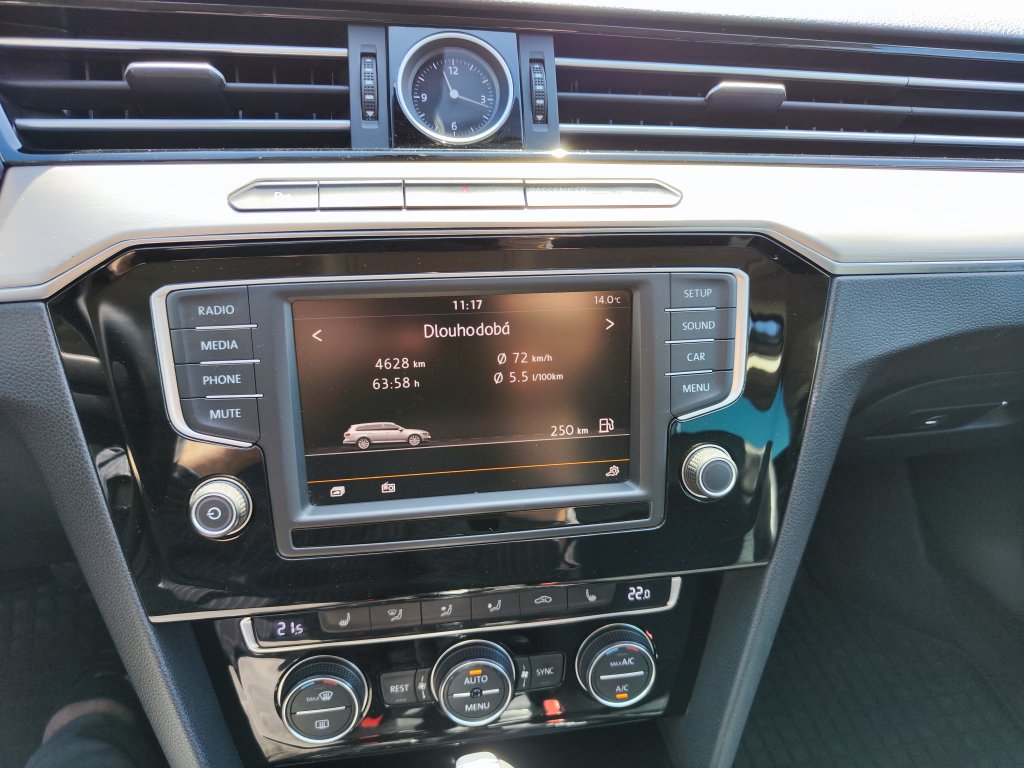 VW PASSAT VARIANT Highline 2.0 TDI 110 kW 6DSG,ČR,Full LED, 2x Kola