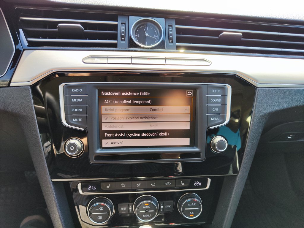 VW PASSAT VARIANT Highline 2.0 TDI 110 kW 6DSG,ČR,Full LED, 2x Kola