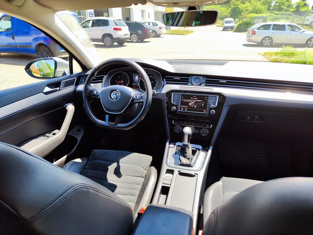 VW PASSAT VARIANT Highline 2.0 TDI 110 kW 6DSG,ČR,Full LED, 2x Kola