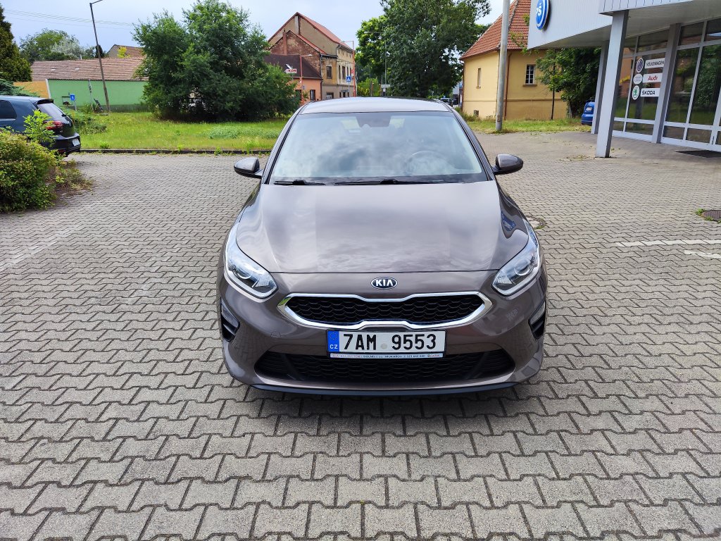 Kia Ceed 1.4 73 kW 6st.Manuál, ČR, Pův.lak, ZÁRUKA, 2x Kola