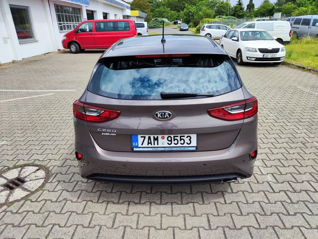 Kia Ceed 1.4 73 kW 6st.Manuál, ČR, Pův.lak, ZÁRUKA, 2x Kola