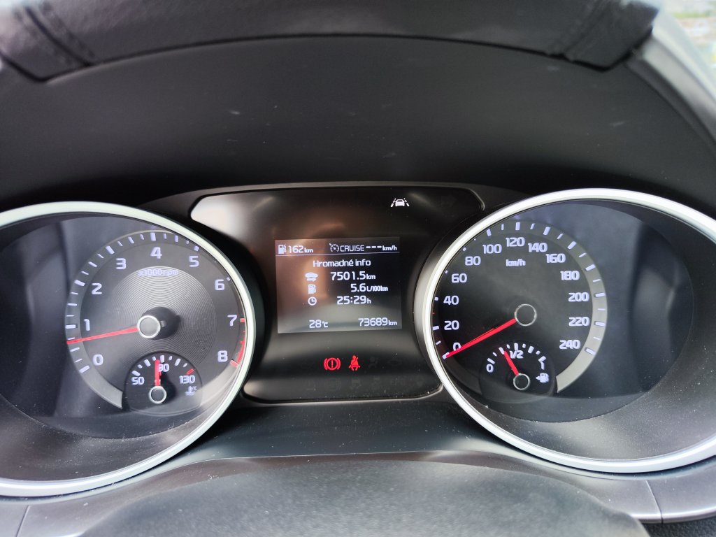 Kia Ceed 1.4 73 kW 6st.Manuál, ČR, Pův.lak, ZÁRUKA, 2x Kola
