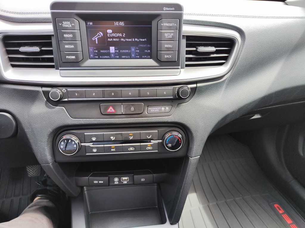 Kia Ceed 1.4 73 kW 6st.Manuál, ČR, Pův.lak, ZÁRUKA, 2x Kola