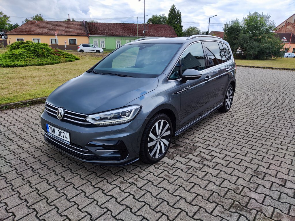 VW TOURAN R-Line HL 2.0 TDI 110 kW DSG,ČR,1.Maj., Pův.lak,DPH,TZ,2xPneu