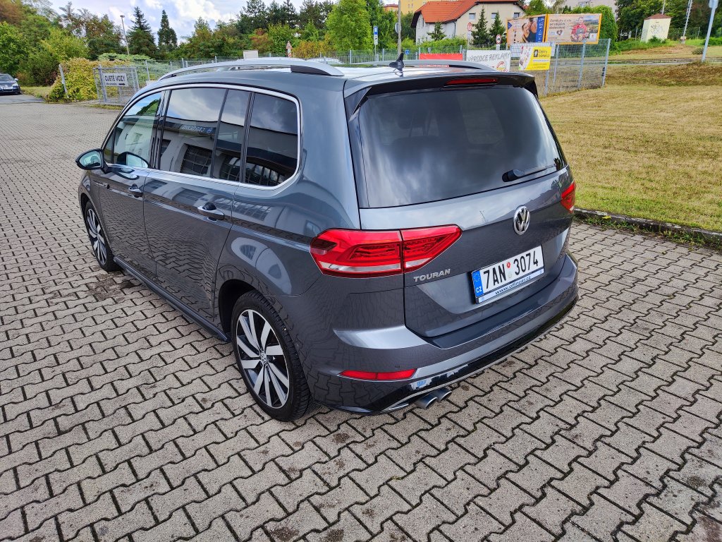 VW TOURAN R-Line HL 2.0 TDI 110 kW DSG,ČR,1.Maj., Pův.lak,DPH,TZ,2xPneu