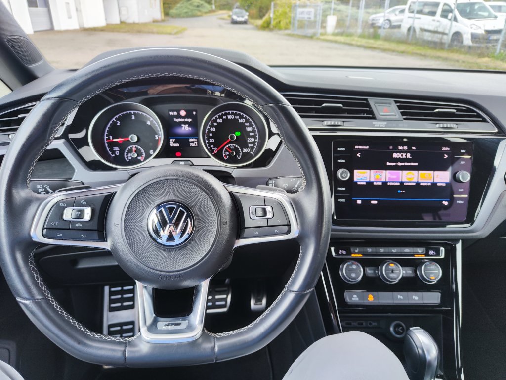 VW TOURAN R-Line HL 2.0 TDI 110 kW DSG,ČR,1.Maj., Pův.lak,DPH,TZ,2xPneu