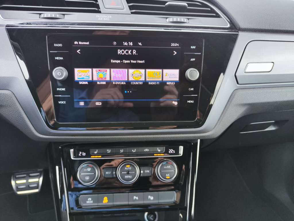 VW TOURAN R-Line HL 2.0 TDI 110 kW DSG,ČR,1.Maj., Pův.lak,DPH,TZ,2xPneu