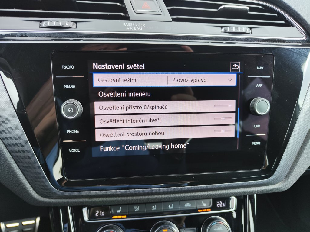 VW TOURAN R-Line HL 2.0 TDI 110 kW DSG,ČR,1.Maj., Pův.lak,DPH,TZ,2xPneu