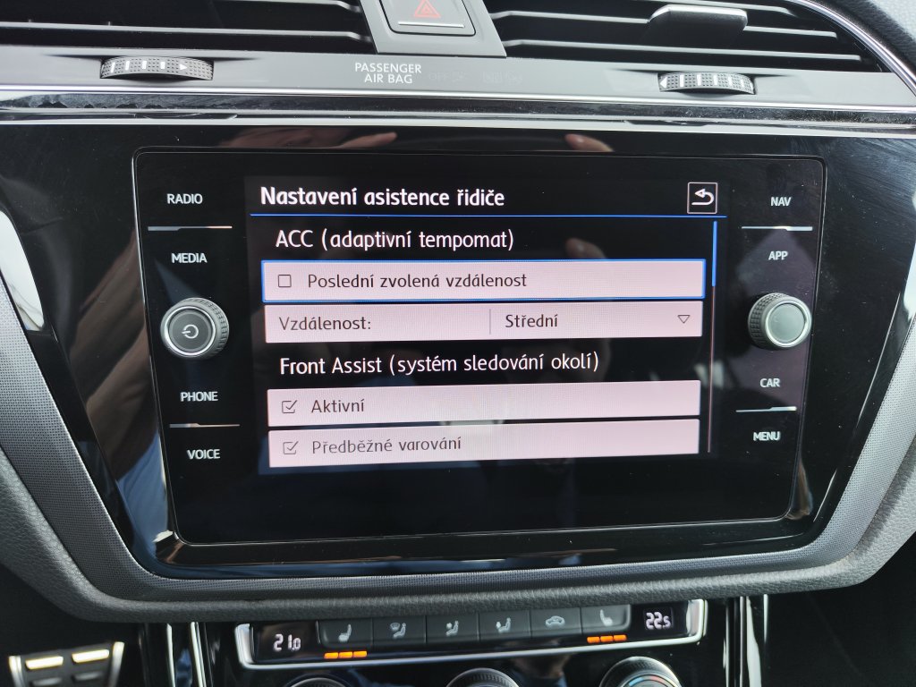 VW TOURAN R-Line HL 2.0 TDI 110 kW DSG,ČR,1.Maj., Pův.lak,DPH,TZ,2xPneu