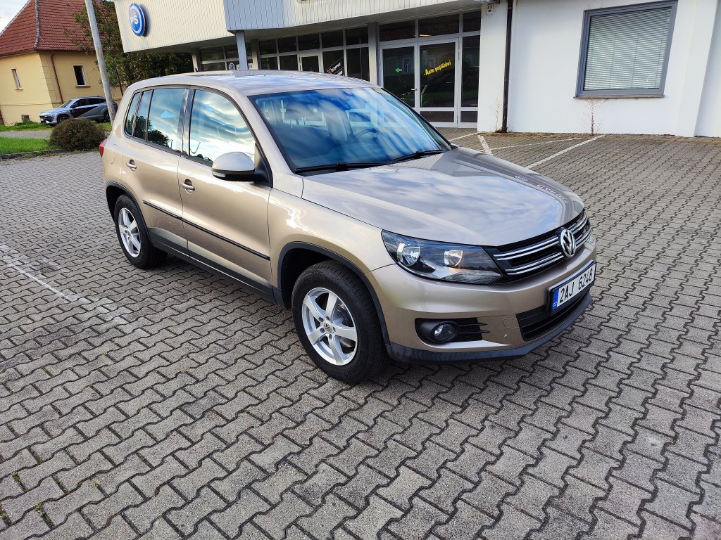 VW TIGUAN Trend 2.0 TDI 103 kW 6MT,ČR,Pův.lak,2xKola,Kamera,MirrorLink