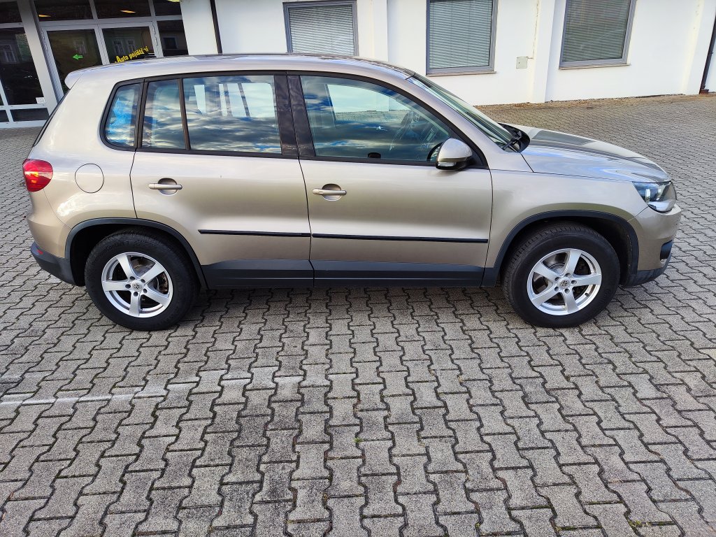 VW TIGUAN Trend 2.0 TDI 103 kW 6MT,ČR,Pův.lak,2xKola,Kamera,MirrorLink