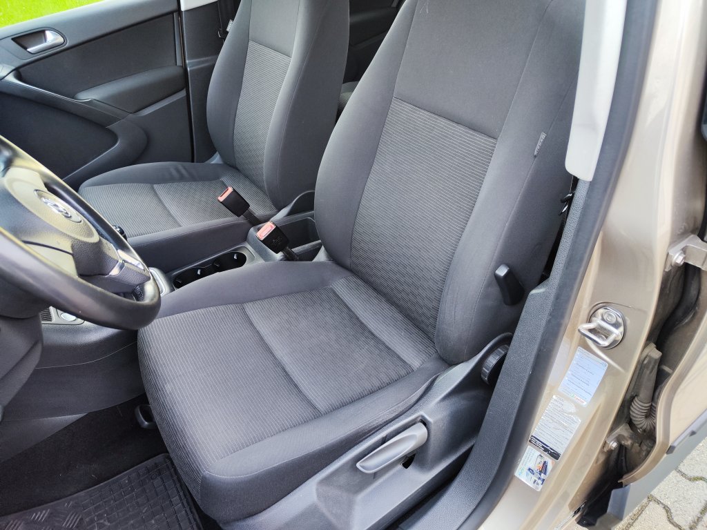 VW TIGUAN Trend 2.0 TDI 103 kW 6MT,ČR,Pův.lak,2xKola,Kamera,MirrorLink
