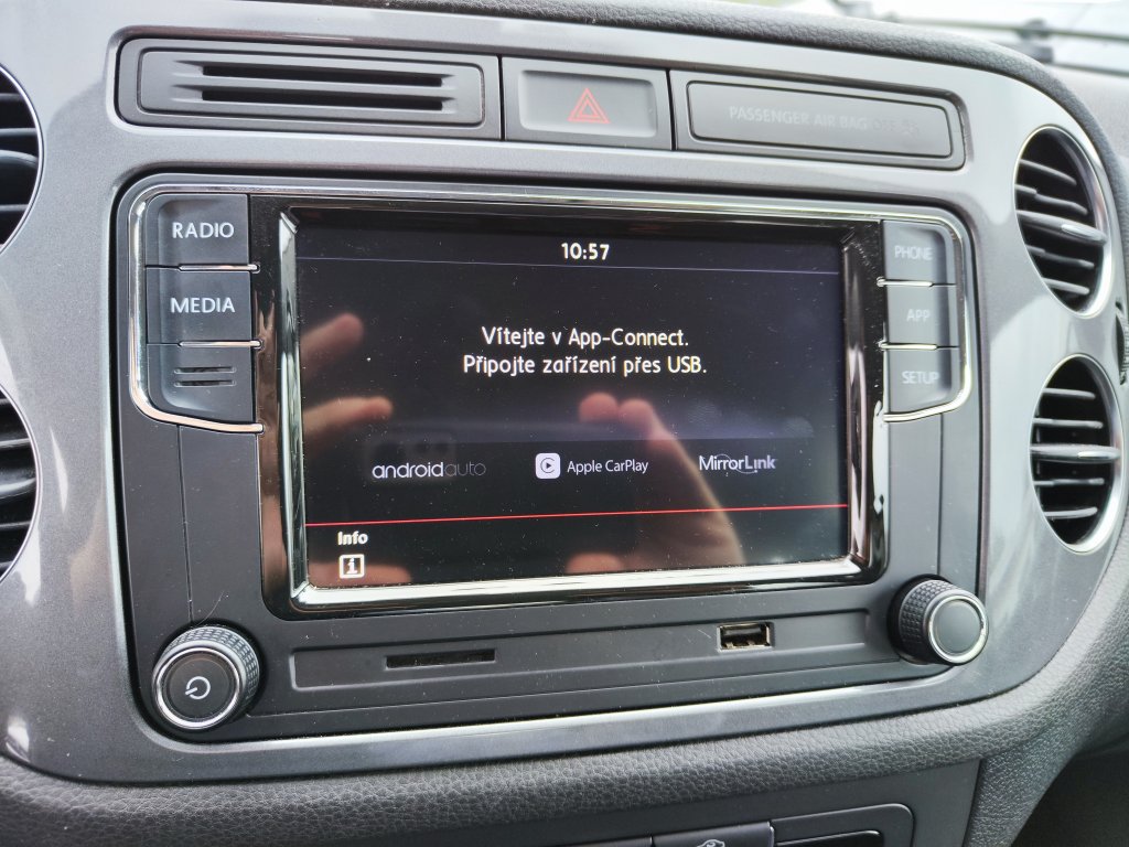 VW TIGUAN Trend 2.0 TDI 103 kW 6MT,ČR,Pův.lak,2xKola,Kamera,MirrorLink