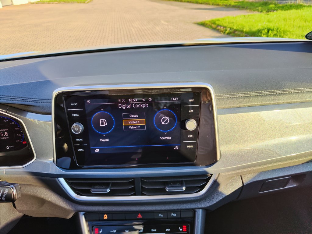 VW T-ROC Style 1.5 TSI 110 kW DSG, ČR,1.MAJITEL, Pův.lak, KAMERA