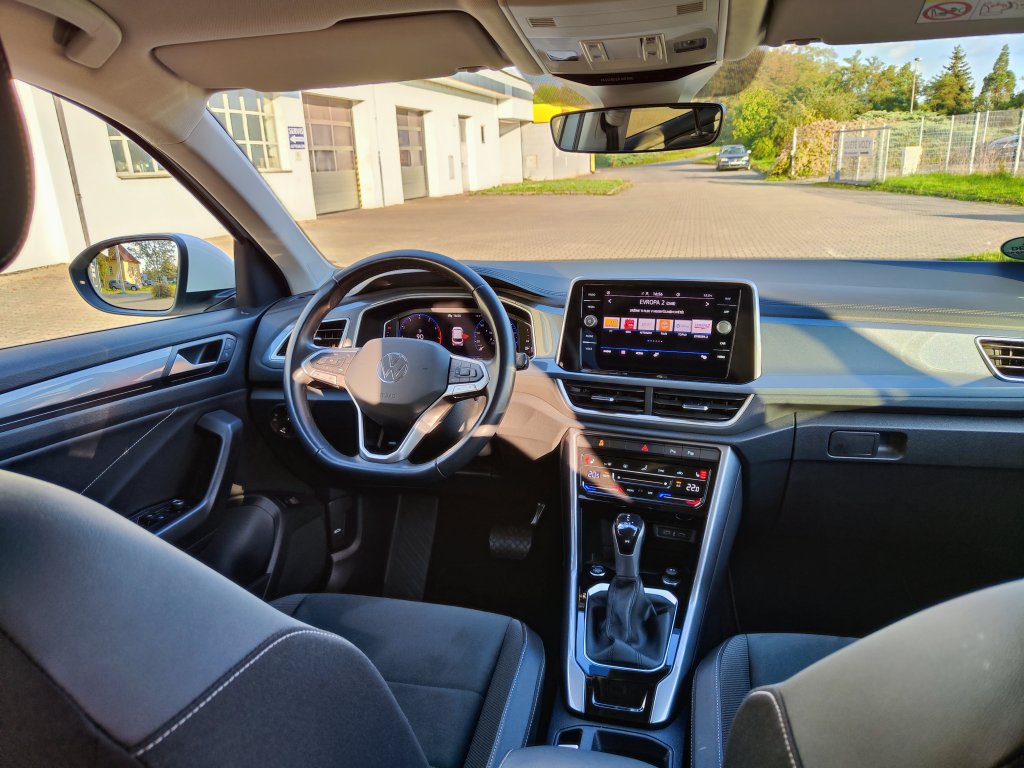 VW T-ROC Style 1.5 TSI 110 kW DSG, ČR,1.MAJITEL, Pův.lak, KAMERA