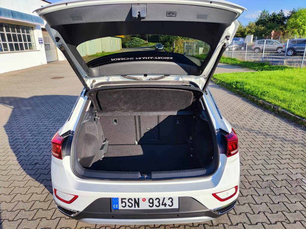 VW T-ROC Style 1.5 TSI 110 kW DSG, ČR,1.MAJITEL, Pův.lak, KAMERA