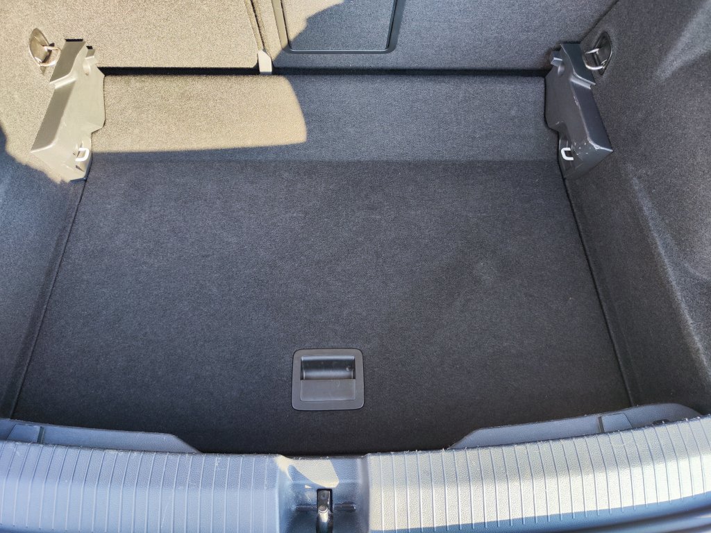 VW T-ROC Style 1.5 TSI 110 kW DSG, ČR,1.MAJITEL, Pův.lak, KAMERA