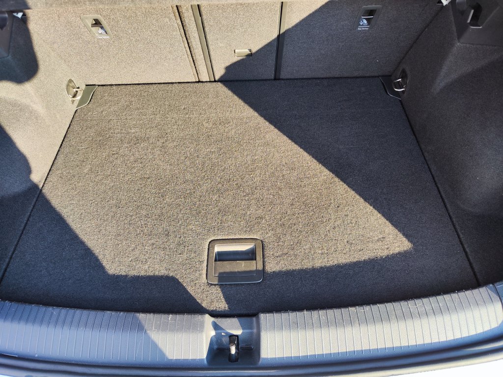 VW T-ROC Style 1.5 TSI 110 kW DSG, ČR,1.MAJITEL, Pův.lak, KAMERA