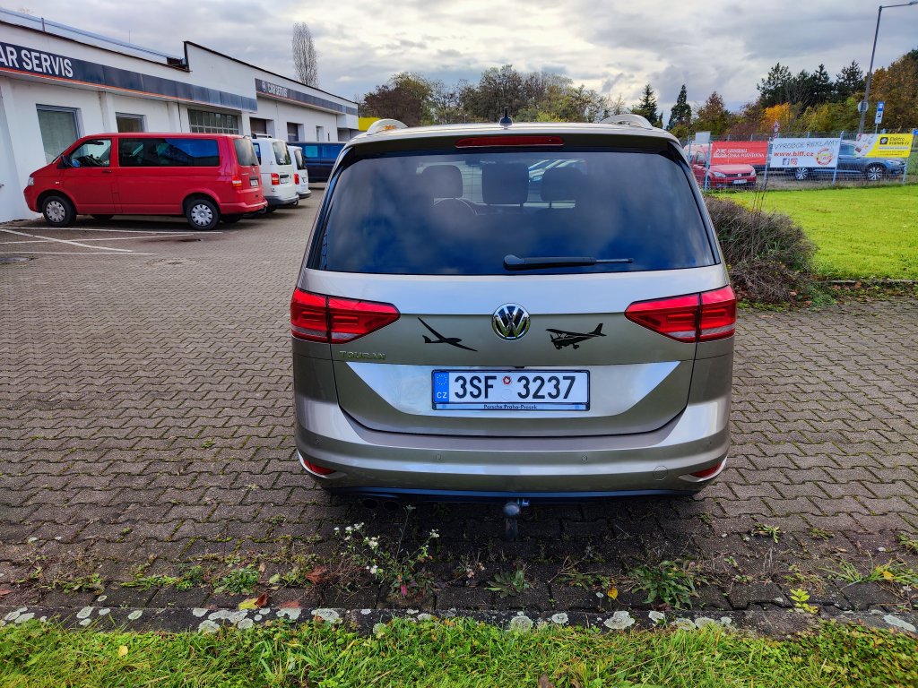 VW TOURAN HL 2.0 TDI 110 kW 6st.Manuál,ČR,TZ,KAMERA,2xKola