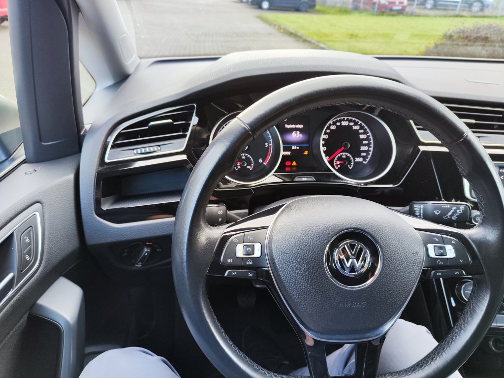 VW TOURAN HL 2.0 TDI 110 kW 6st.Manuál,ČR,TZ,KAMERA,2xKola