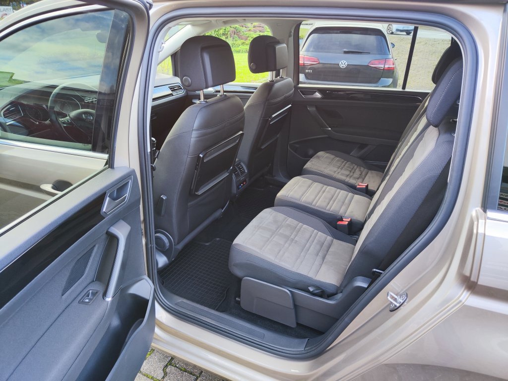 VW TOURAN HL 2.0 TDI 110 kW 6st.Manuál,ČR,TZ,KAMERA,2xKola