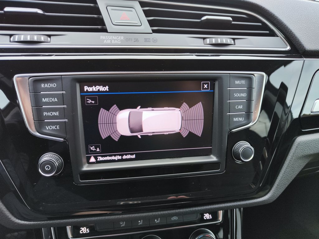 VW TOURAN HL 2.0 TDI 110 kW 6st.Manuál,ČR,TZ,KAMERA,2xKola