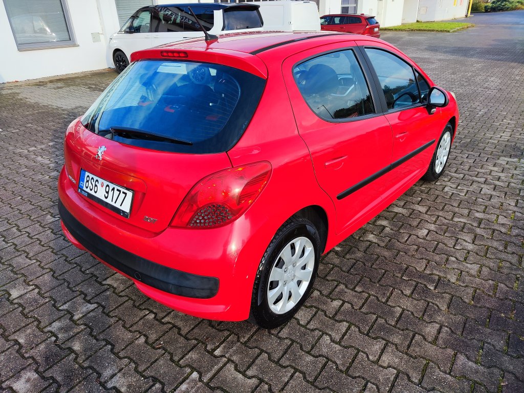 Peugeot 207 1.4 VTi 16V 70 kW 5st.Manuál, ČR, 1.MAJITEL, Pův.lak! 2x Kola
