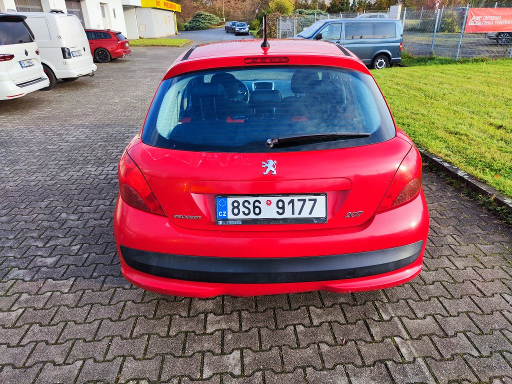 Peugeot 207 1.4 VTi 16V 70 kW 5st.Manuál, ČR, 1.MAJITEL, Pův.lak! 2x Kola