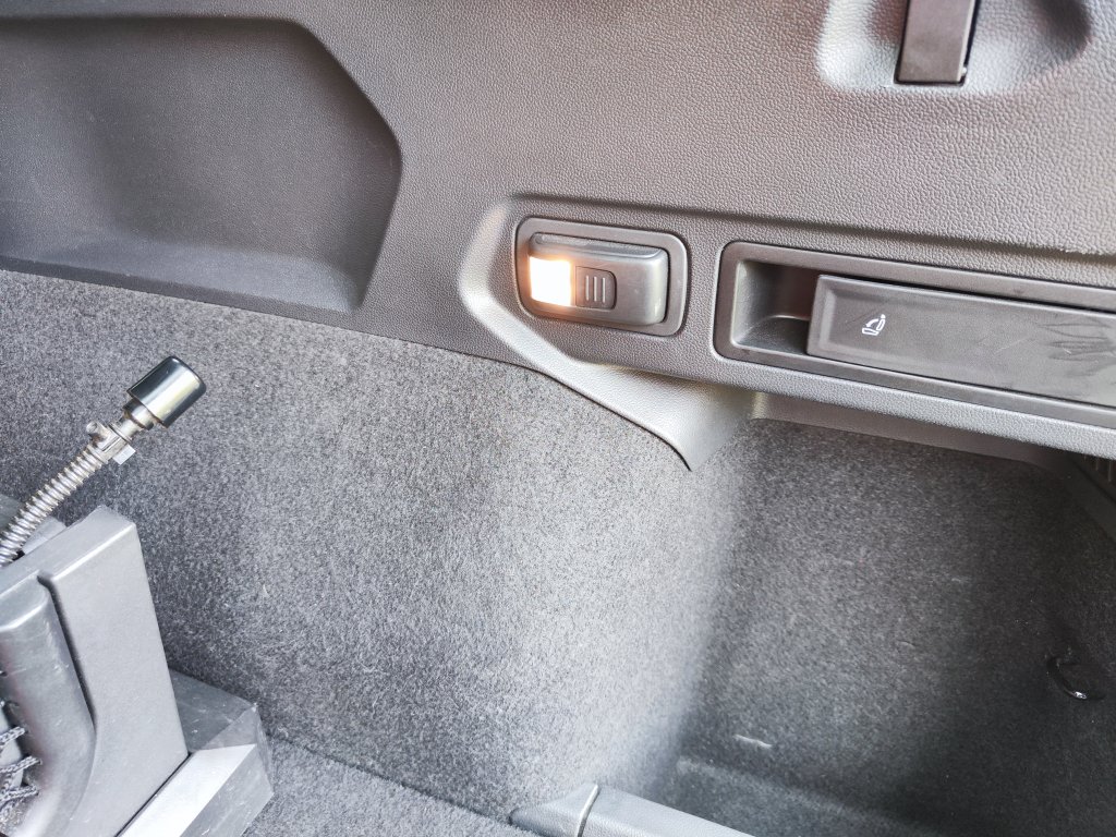 VW Tiguan ALLSPACE HL R-LINE 2.0 TDI 176kW 4M 7DSG,ČR,1.M.,DPH,2xKola