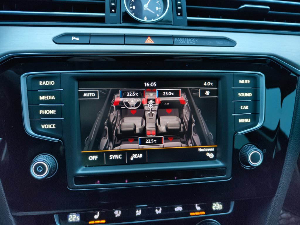 VW PASSAT VAR. HL 2.0 TDI 140kW 6DSG, ČR, 2.majitel, LED,