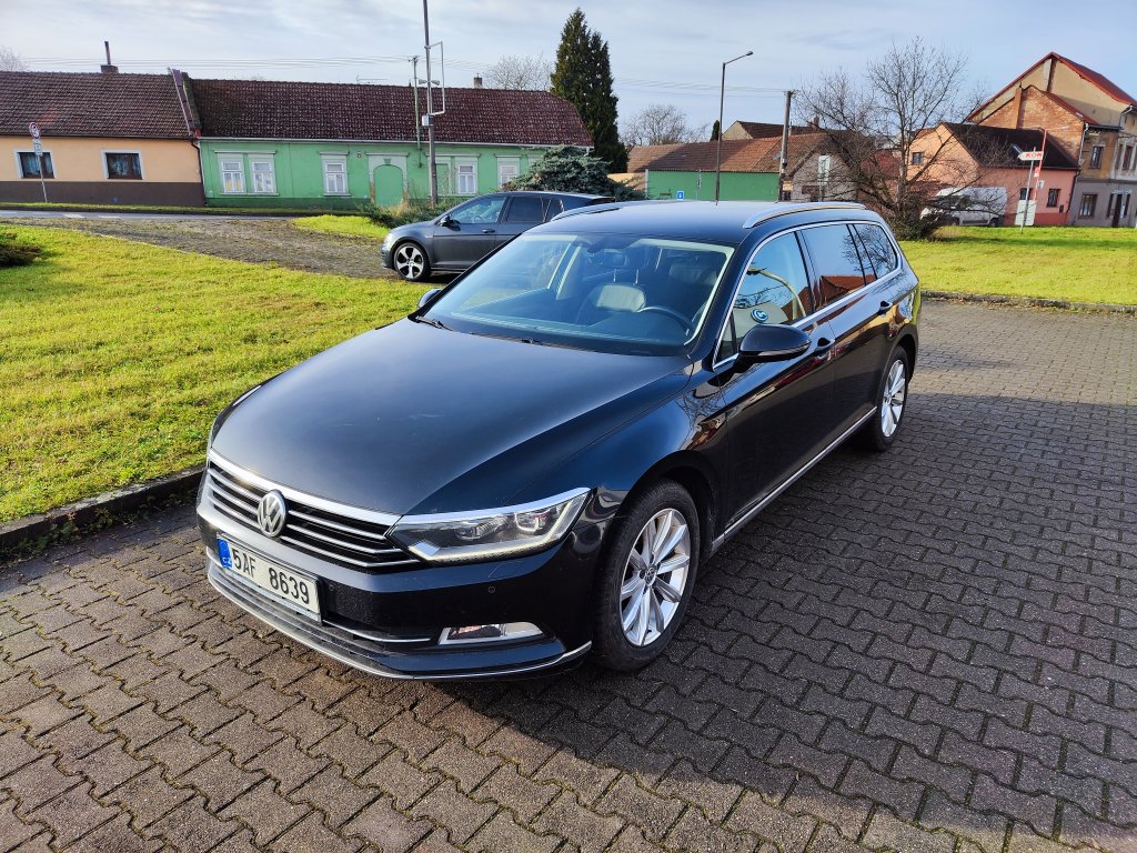 VW PASSAT VAR. HL 2.0 TDI 140kW 6DSG, ČR, 2.majitel, LED,