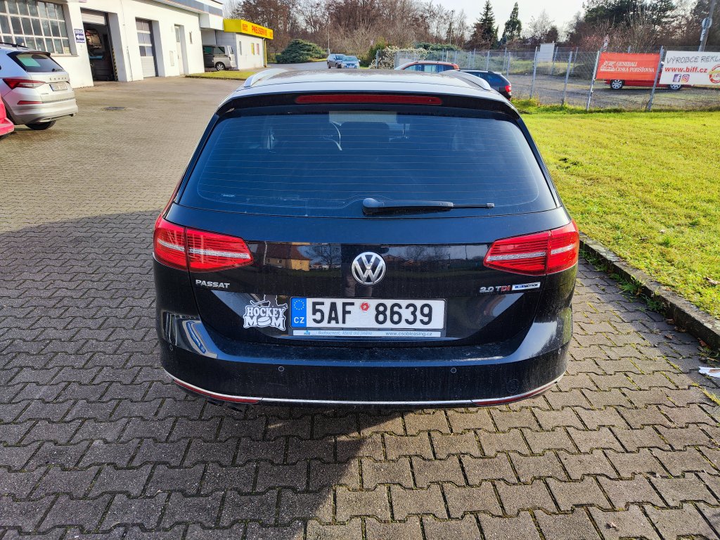 VW PASSAT VAR. HL 2.0 TDI 140kW 6DSG, ČR, 2.majitel, LED,