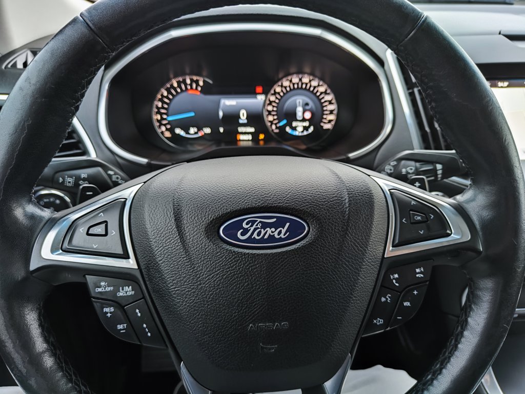 Ford EDGE ST-Line 2.0 TDCi 154 kW 4x4 6AT, ČR, 1.Majitel, DPH, TZ,2x Pneu