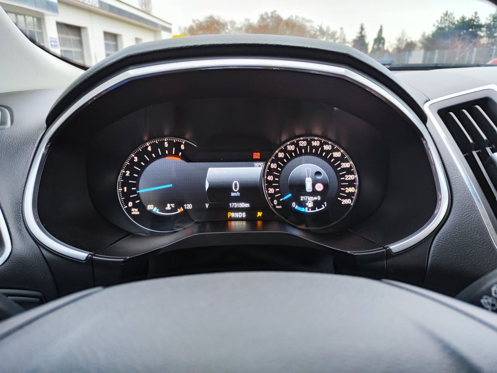 Ford EDGE ST-Line 2.0 TDCi 154 kW 4x4 6AT, ČR, 1.Majitel, DPH, TZ,2x Pneu