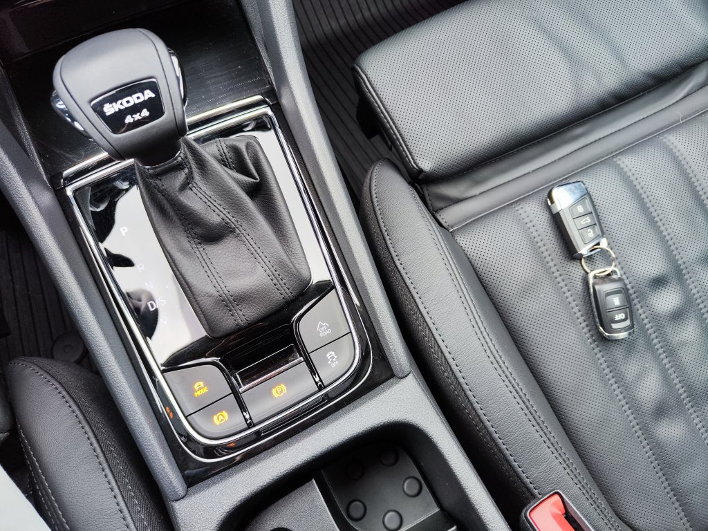 Škoda KODIAQ L&K 2.0TDI 147kW 4x4 7DSG,ČR,1.M.,DPH,Pův.lak,ZÁRUKA !