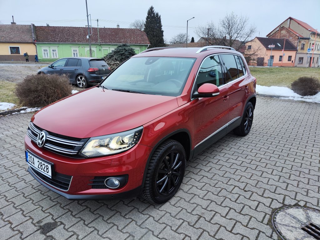 VW TIGUAN Sport&Style 2.0TDI 103 kW 4M 7DSG,ČR,1.MAJ.,jen 44tkm! 2xKola,