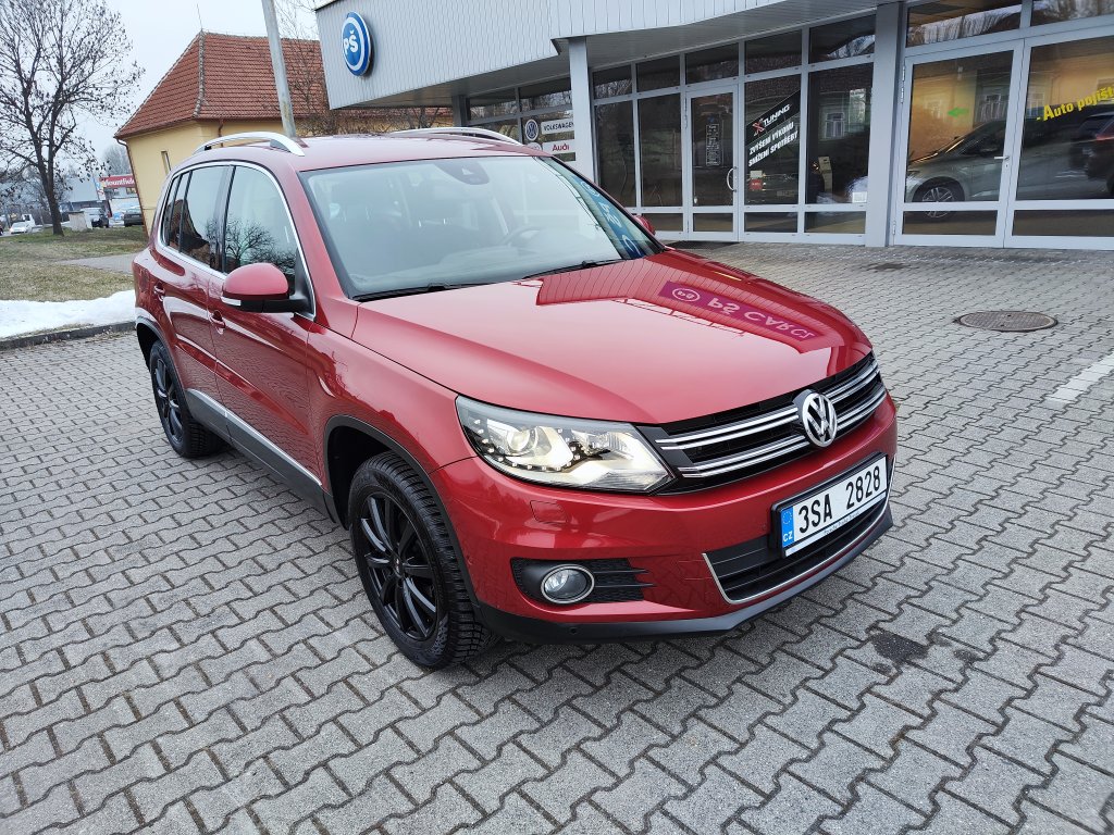 VW TIGUAN Sport&Style 2.0TDI 103 kW 4M 7DSG,ČR,1.MAJ.,jen 44tkm! 2xKola,