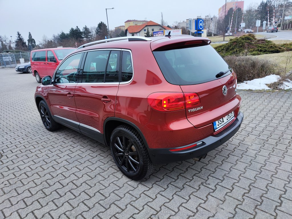 VW TIGUAN Sport&Style 2.0TDI 103 kW 4M 7DSG,ČR,1.MAJ.,jen 44tkm! 2xKola,