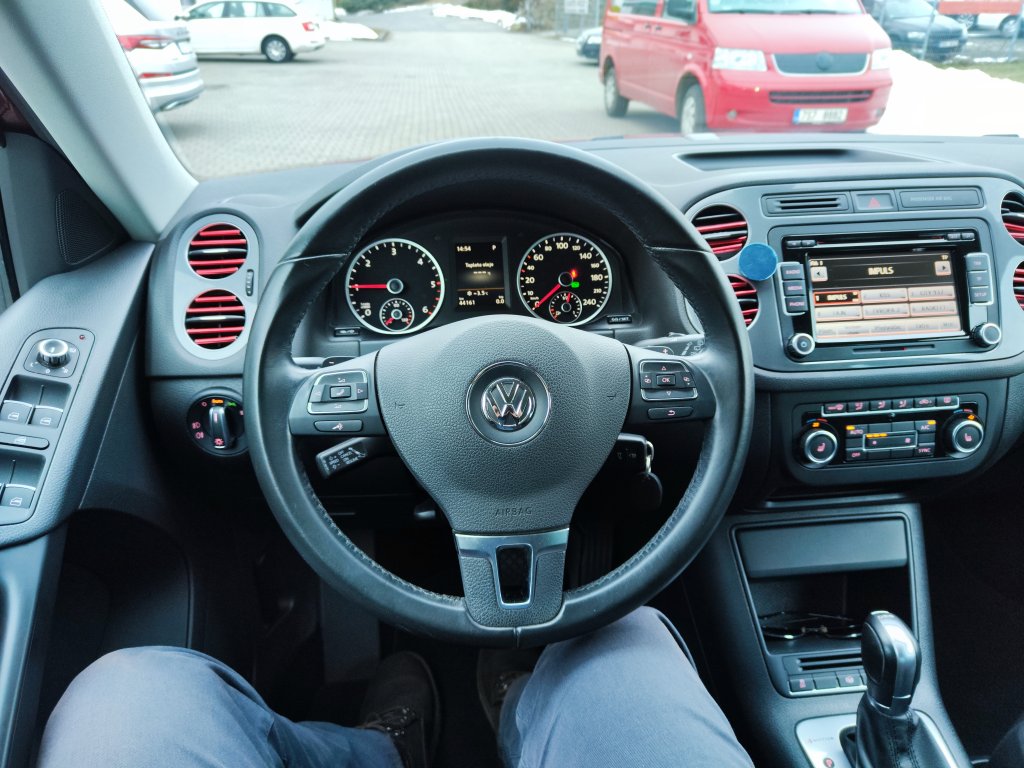 VW TIGUAN Sport&Style 2.0TDI 103 kW 4M 7DSG,ČR,1.MAJ.,jen 44tkm! 2xKola,