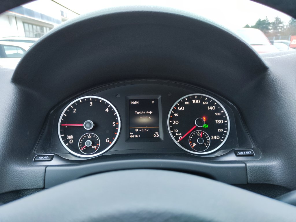 VW TIGUAN Sport&Style 2.0TDI 103 kW 4M 7DSG,ČR,1.MAJ.,jen 44tkm! 2xKola,