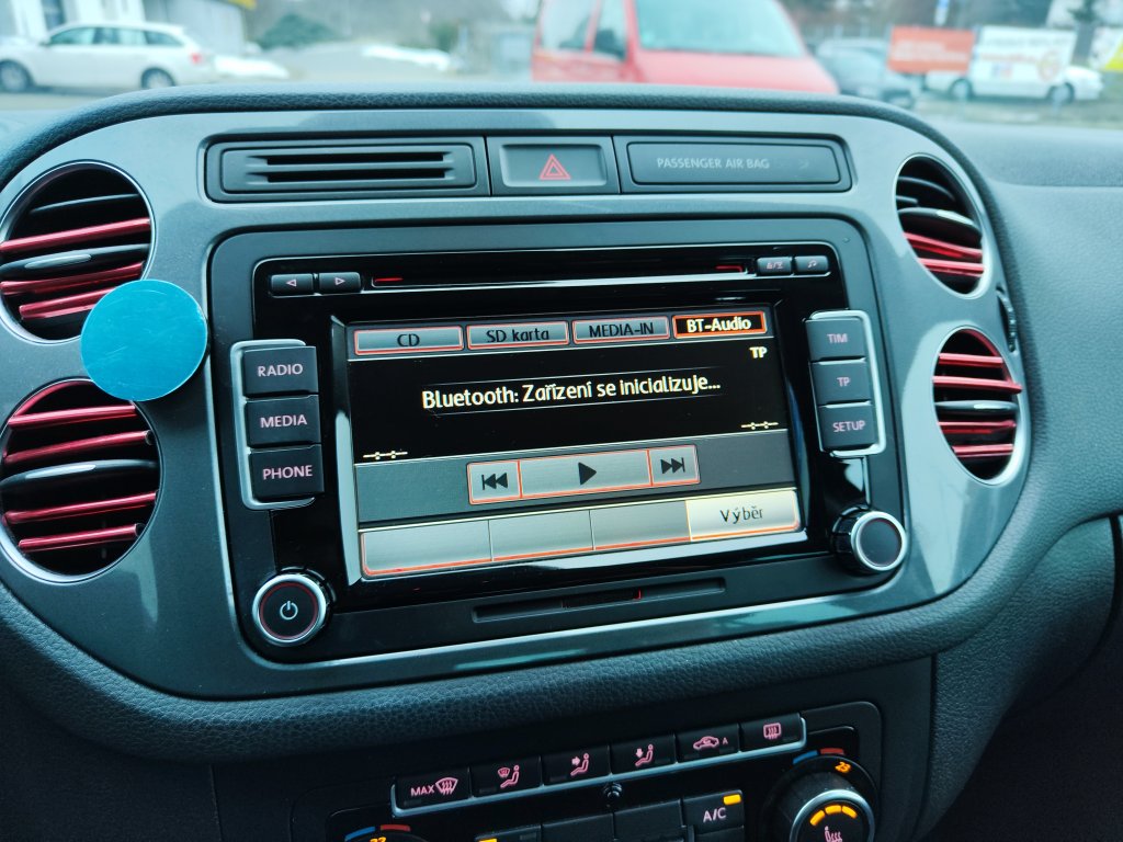 VW TIGUAN Sport&Style 2.0TDI 103 kW 4M 7DSG,ČR,1.MAJ.,jen 44tkm! 2xKola,