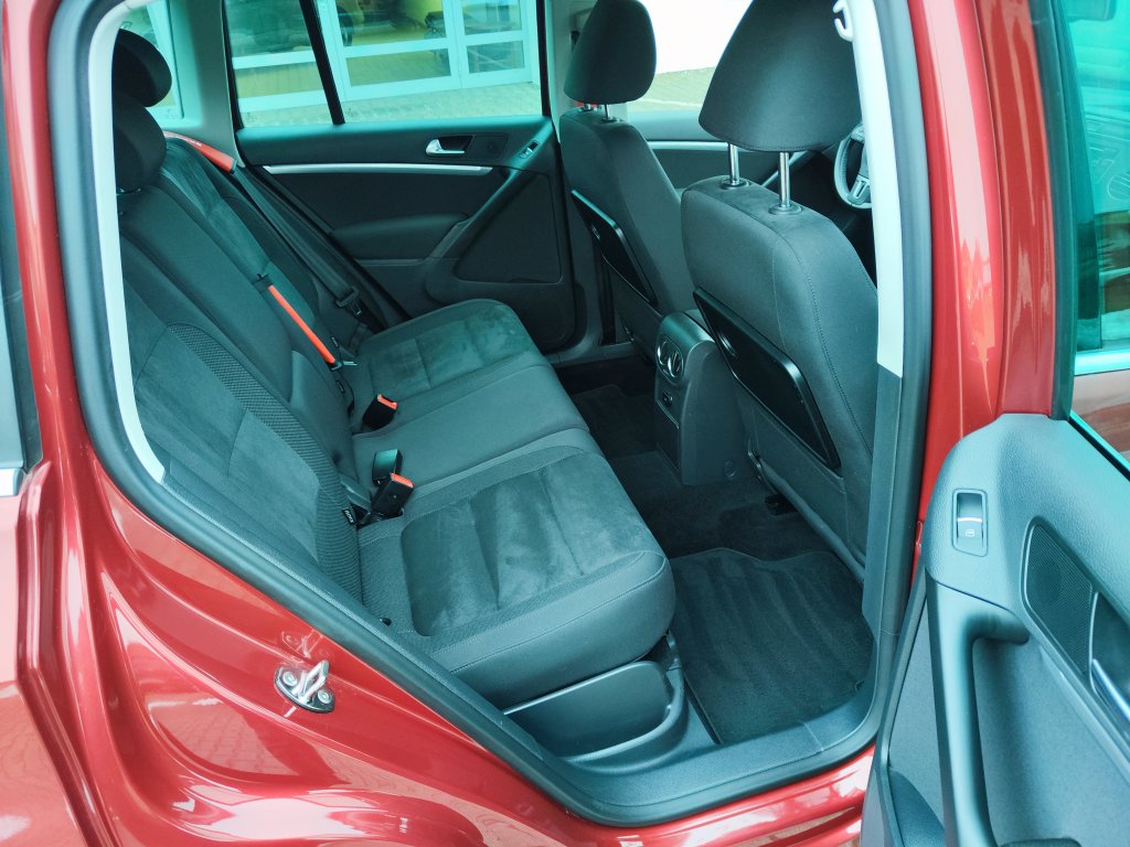 VW TIGUAN Sport&Style 2.0TDI 103 kW 4M 7DSG,ČR,1.MAJ.,jen 44tkm! 2xKola,