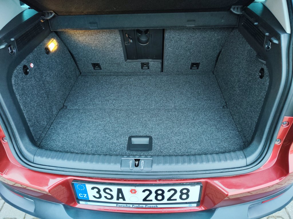 VW TIGUAN Sport&Style 2.0TDI 103 kW 4M 7DSG,ČR,1.MAJ.,jen 44tkm! 2xKola,