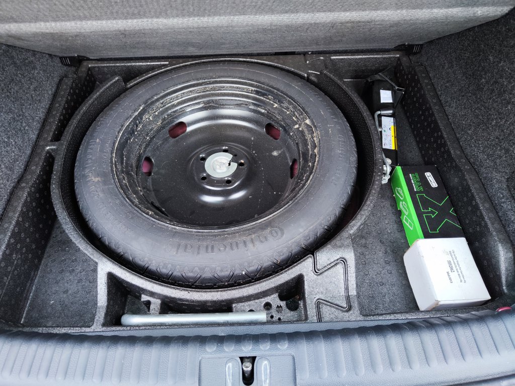 VW TIGUAN Sport&Style 2.0TDI 103 kW 4M 7DSG,ČR,1.MAJ.,jen 44tkm! 2xKola,