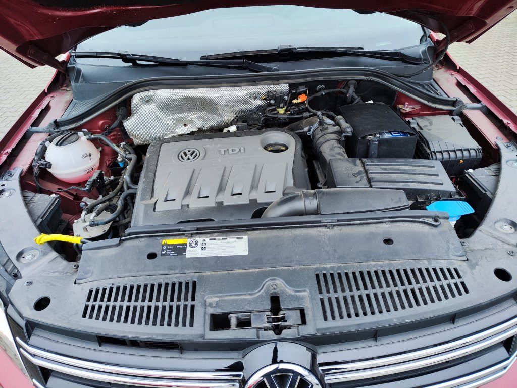 VW TIGUAN Sport&Style 2.0TDI 103 kW 4M 7DSG,ČR,1.MAJ.,jen 44tkm! 2xKola,