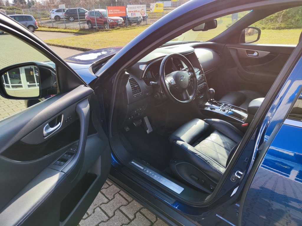 Nissan INFINITI QX70S S-Design(Premium) AWD 7AT, ČR,DPH, 2x 21" Kola